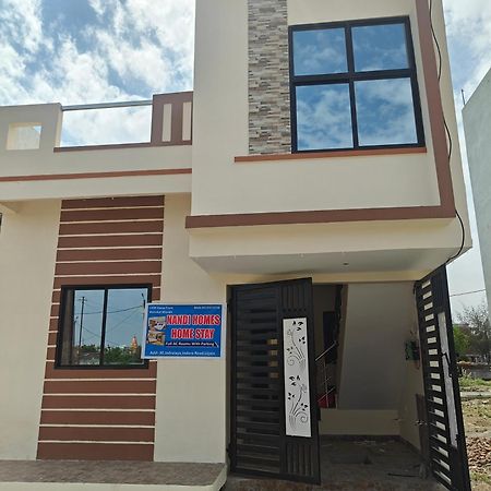 Nandi Homes Homestay อุจเจน ภายนอก รูปภาพ